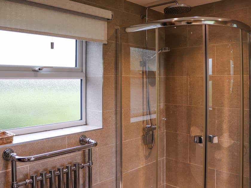 Bathroom | Plas Madog, Parc, near Bala
