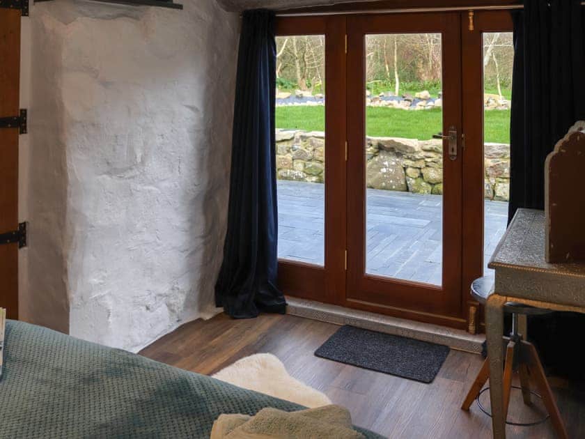 Double bedroom | Ty Chwiad - Bodwyddog, Rhiw, near Aberdaron