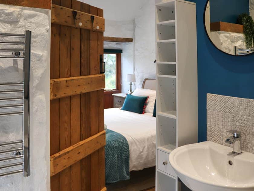 Bathroom | Ty Chwiad - Bodwyddog, Rhiw, near Aberdaron