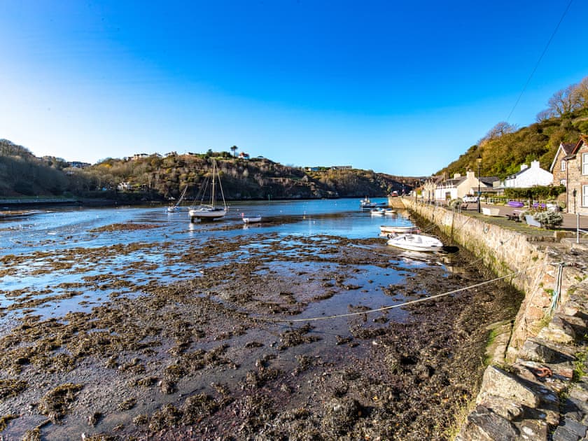 Old Newport Road, Lower Town, Fishguard