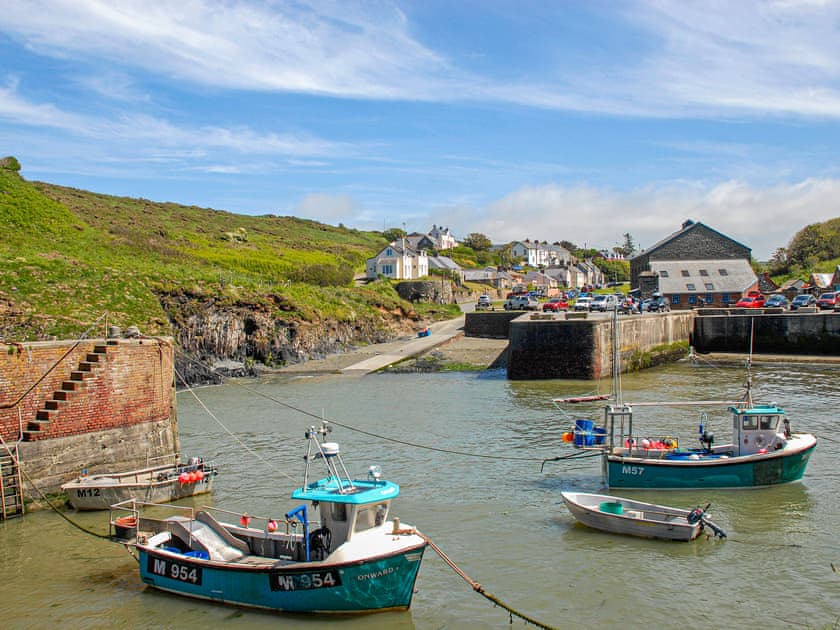Old Newport Road, Lower Town, Fishguard