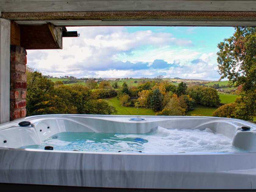 Hot tub | The Cwtch, Newtown