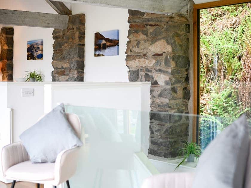 Open plan living space | Awel Deg, Arthog 