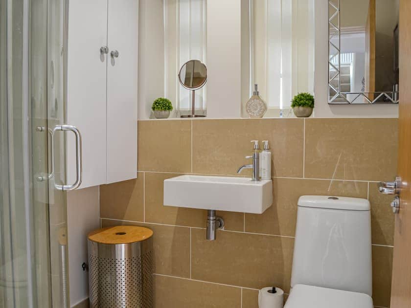 Bathroom | The Police Station - The Old Court House, Silloth