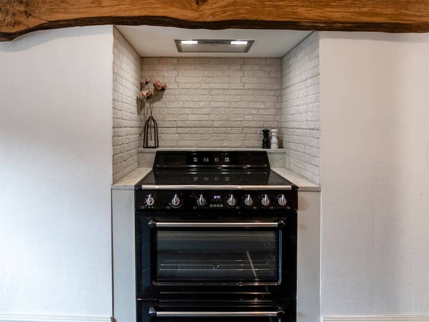 Kitchen | Pen Isa’r Llan - Pen Isa’r Llan, Bala