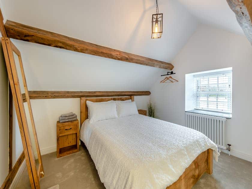 Kingsize bedroom | Pen Isa’r Llan - Pen Isa’r Llan, Bala