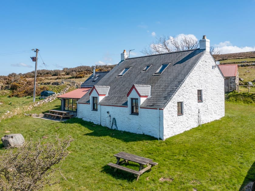 Fagwr Meredith, Dinas Cross