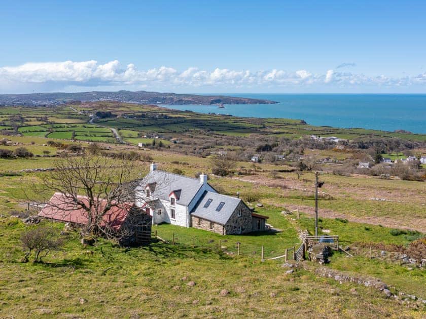 Fagwr Meredith, Dinas Cross