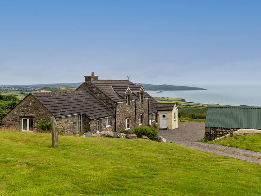 Penmynydd Uchaf, Dinas Cross, Newport