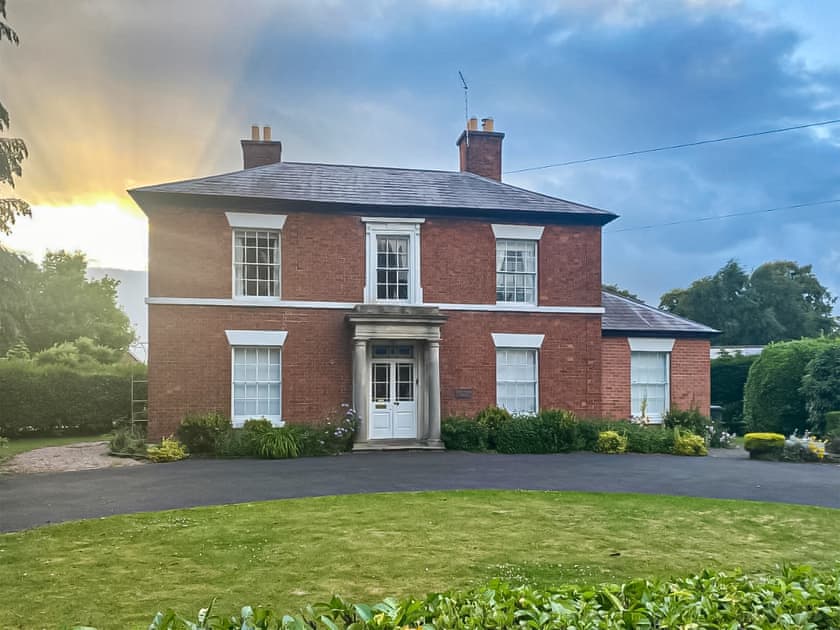 Exterior | Creamore Grove, Wem, near Shrewsbury