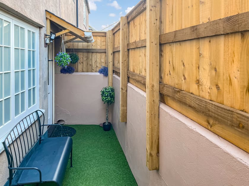 Sitting-out-area | Eton Cottage - Subiaco Holidays, Minehead