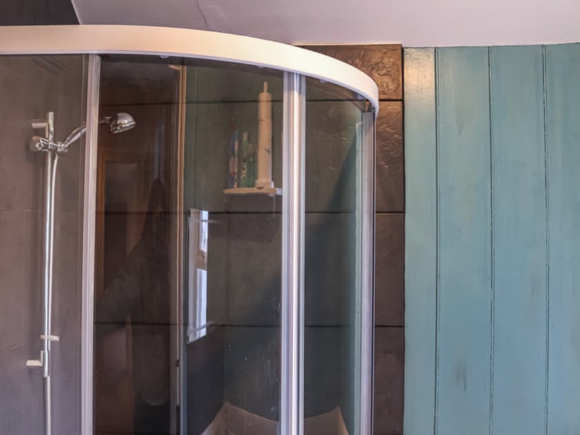 Bathroom | Bryn Marian, Blaenau Ffestiniog