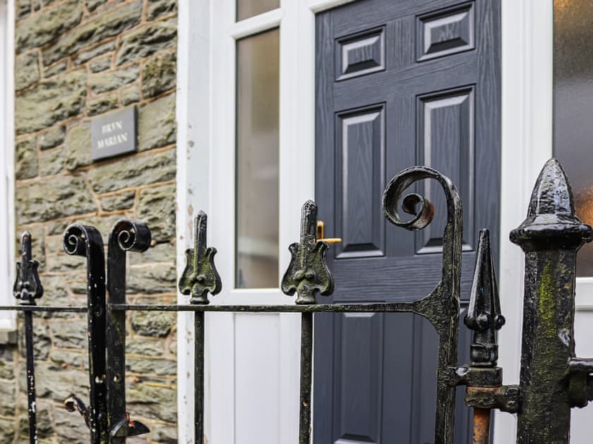 Exterior | Bryn Marian, Blaenau Ffestiniog