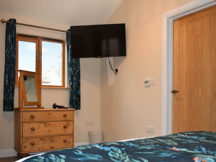 Double bedroom | Fig Tree Barn, Hankham, near Pevensey