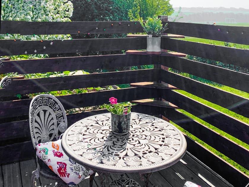 Outdoor area | Kingfisher Granary, Battle