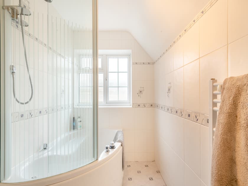 Bathroom | Twegan, Trunch
