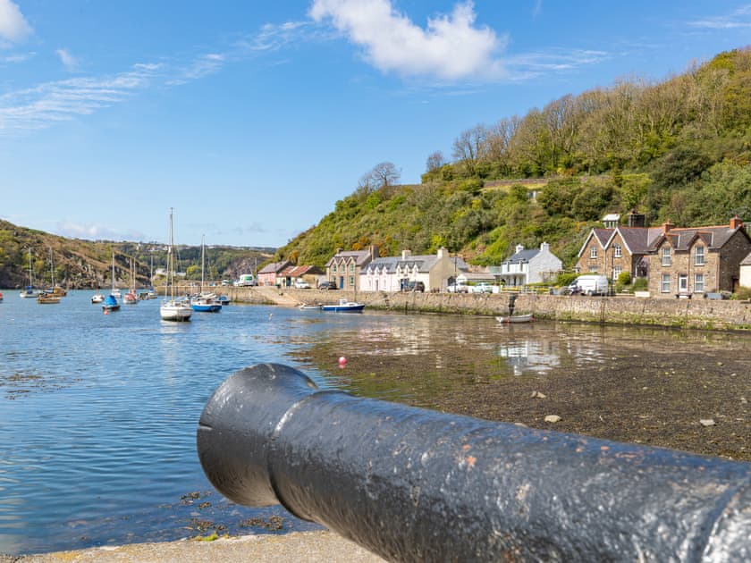 35 Quay Street, Lower Town, Fishguard