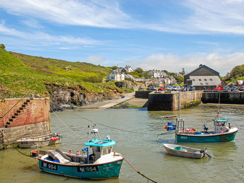 35 Quay Street, Lower Town, Fishguard