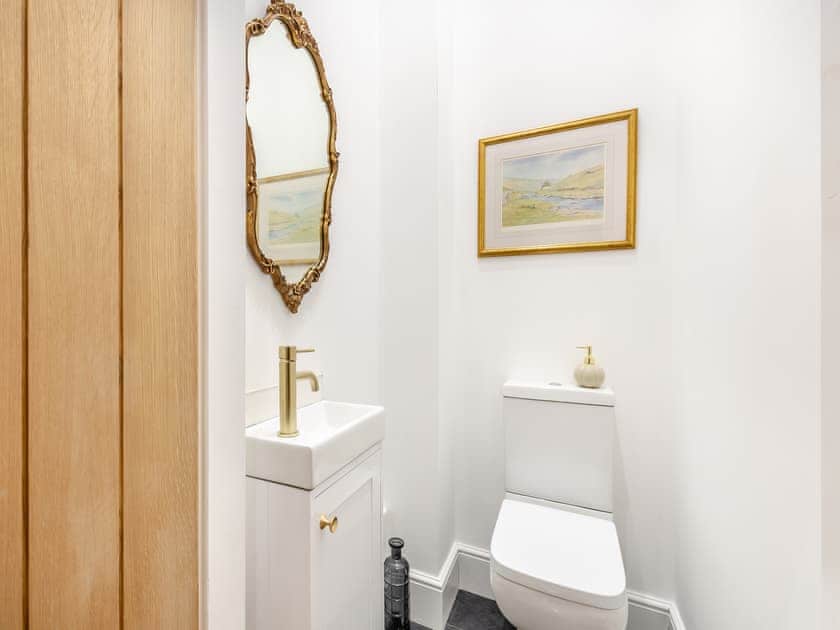 Bathroom | Henry House - The Methodist Chapel, Burton in Lonsdale