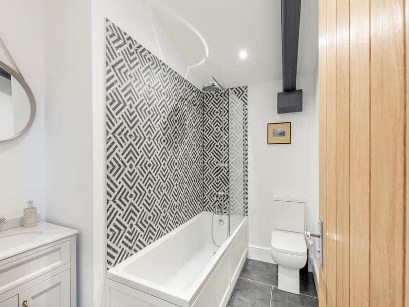 Bathroom | Henry House - The Methodist Chapel, Burton in Lonsdale