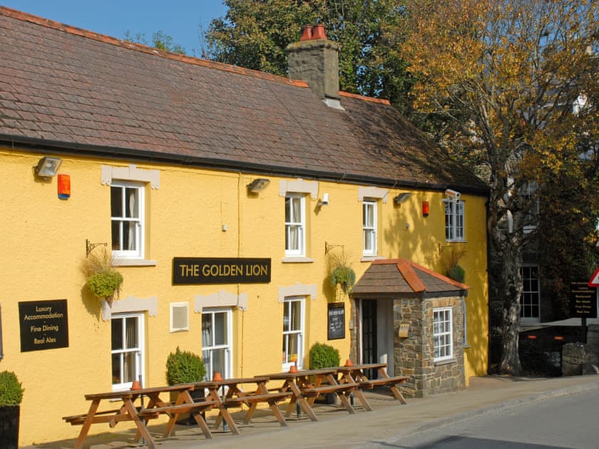 Garn Isaf, Newport