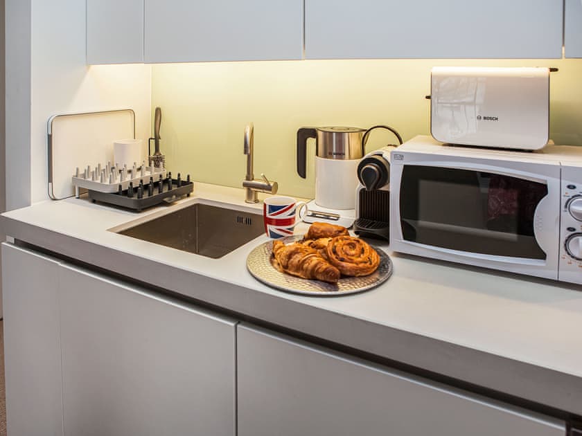 Kitchen/diner | Mayflower 60, Plymouth