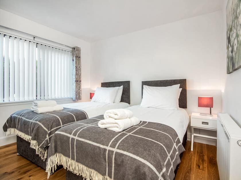 Twin bedroom | Flat 1, Inverness