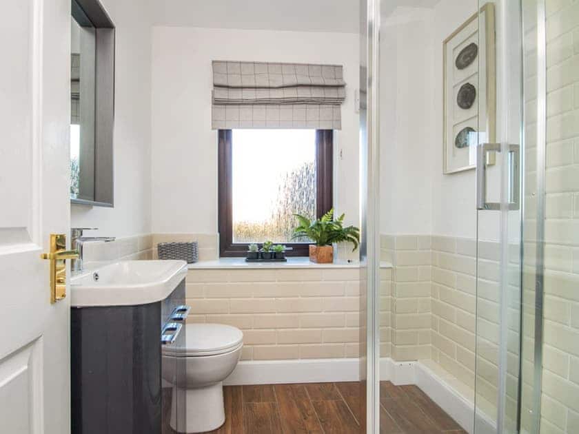Bathroom | Flat 1, Inverness