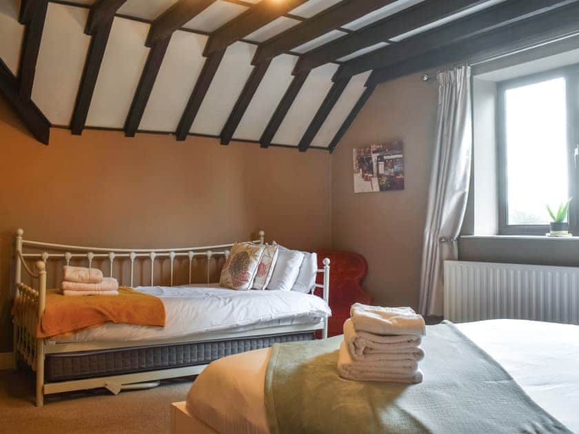 Triple bedroom | Larpool Mews, Whitby