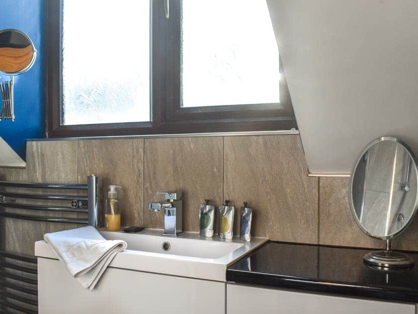 Bathroom | Larpool Mews, Whitby