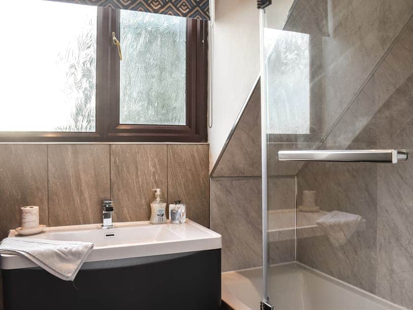 Bathroom | Larpool Mews, Whitby