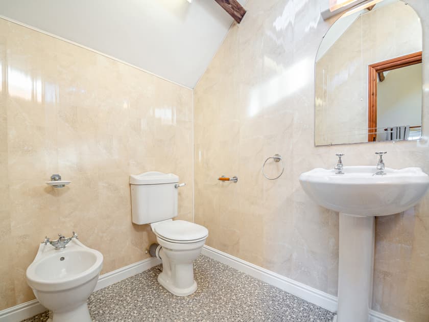 En-suite | Y Stabal, Near Abersoch