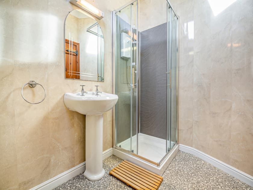 En-suite | Y Stabal, Near Abersoch