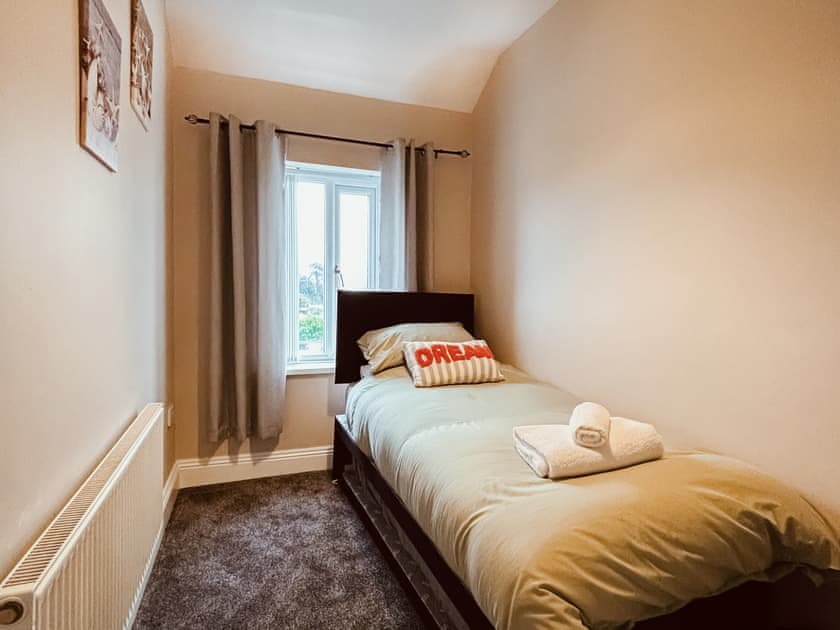 Single/Twin Bedroom (pull out single bed)  | Rothsay Beach House, Newbiggin-by-the-Sea
