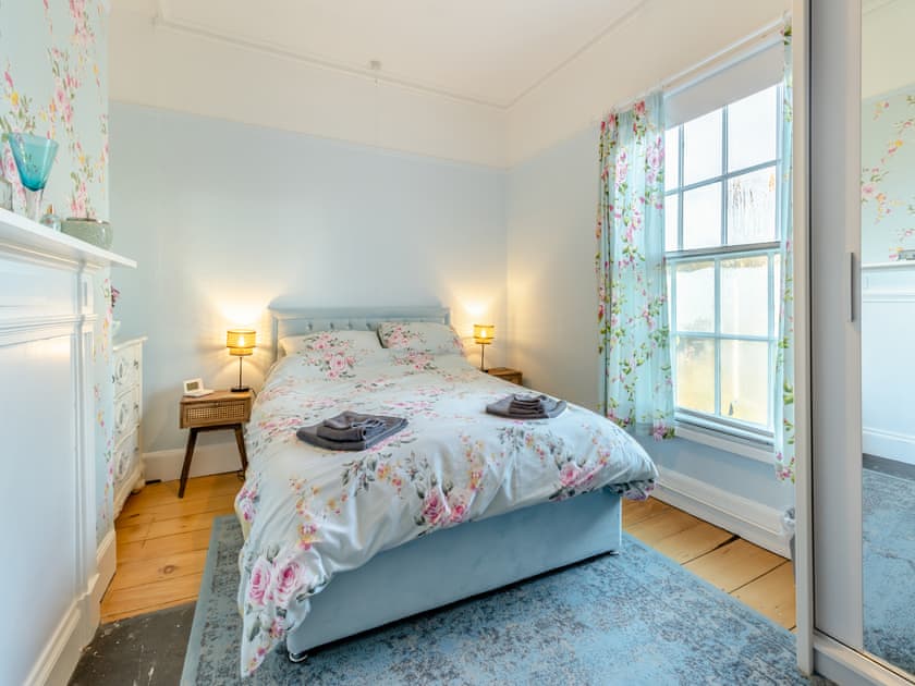 Double bedroom | Creamore Grove, Wem, near Shrewsbury