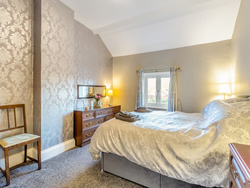 Double bedroom | Creamore Grove, Wem, near Shrewsbury