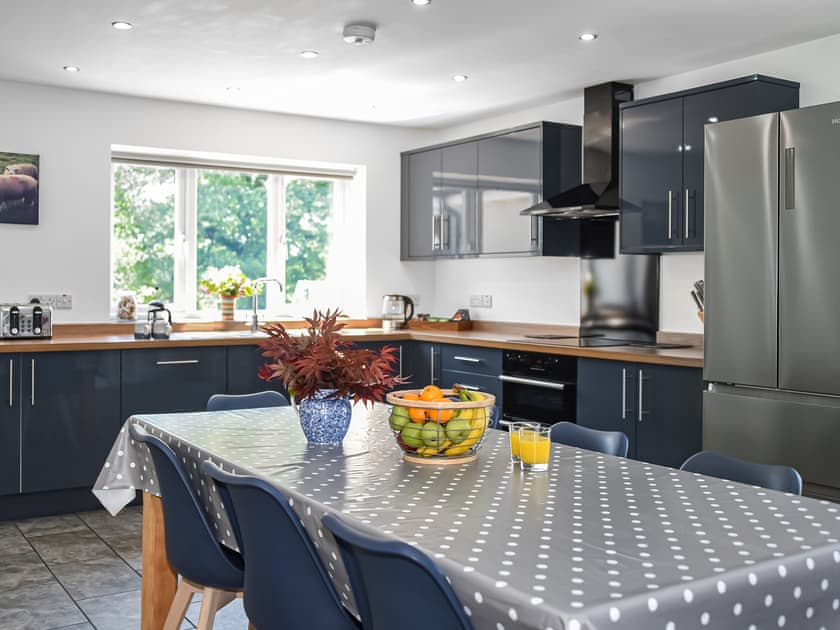 Spacious kitchen/diner | Maen Llwyd, Llanyre, near Llandrindod Wells