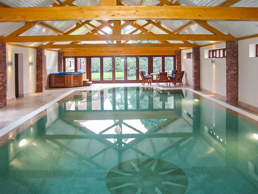 Swimming pool | The Farmhouse - Wash Farm Barns, Banham