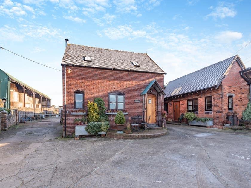Exterior | The Corn House - Morrells Wood Farm, Leighton, near Shrewsbury