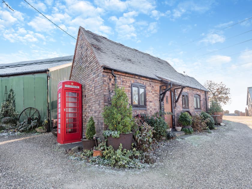 Exterior | Morrells Wood Farm- Rickyard Cottage - Morrells Wood Farm, Leighton, near Shrewsbury