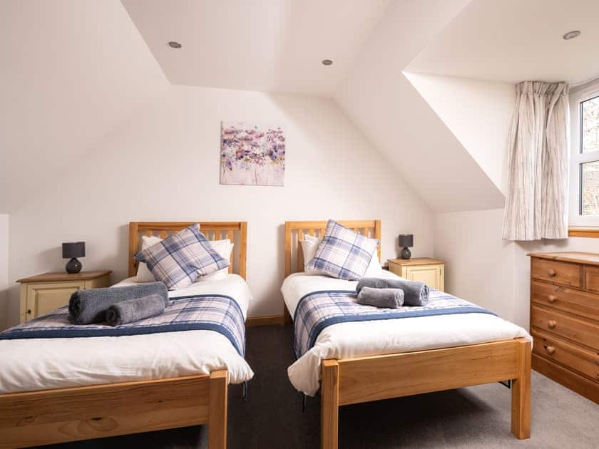 Delightful twin bedded room | Tornahatnach - Glenkindie Estate Holiday Cottages, Glenkindie, near Alford