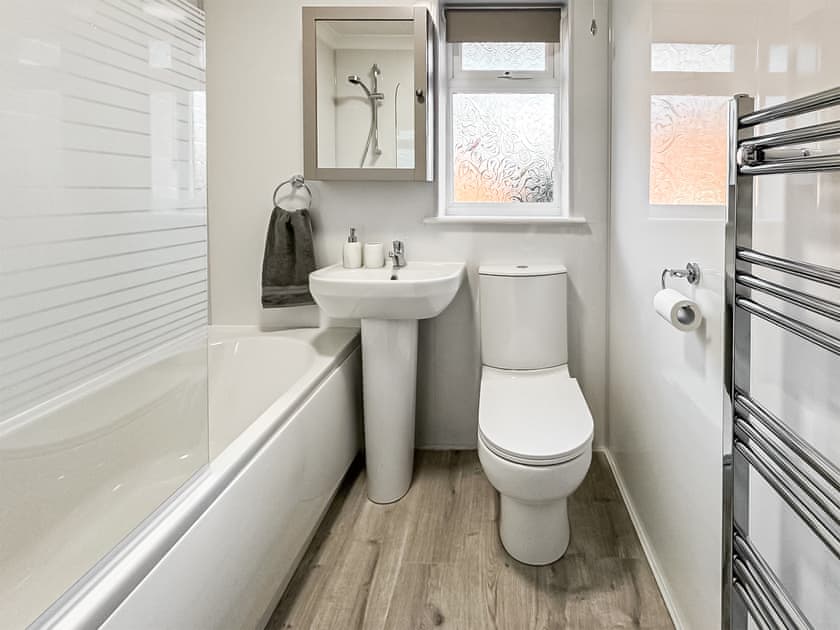Bathroom | Rest-A-While, Freshwater