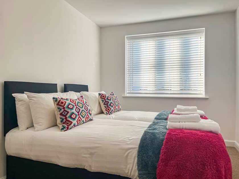 Twin bedroom | Doves Nest, Ashbourne