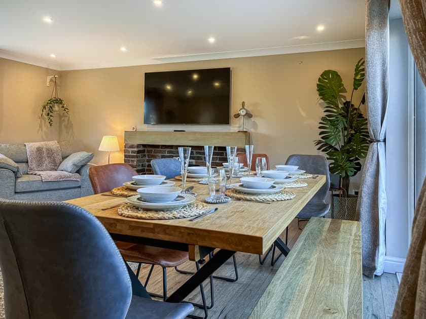 Living room/dining room | Bridge Farm, Spath, near Uttoxeter