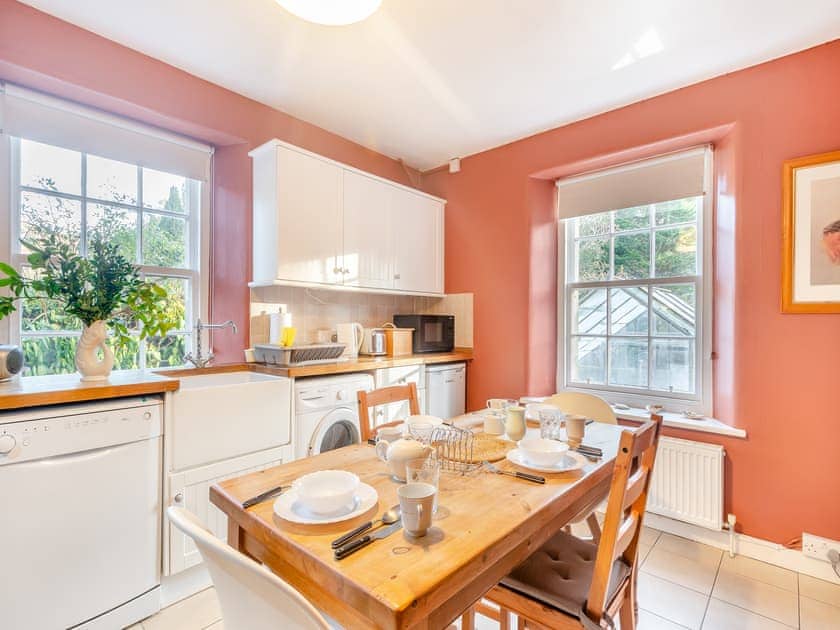 Well equipped kitchen/ dining room | Rhoda’s Cottage, Strachur