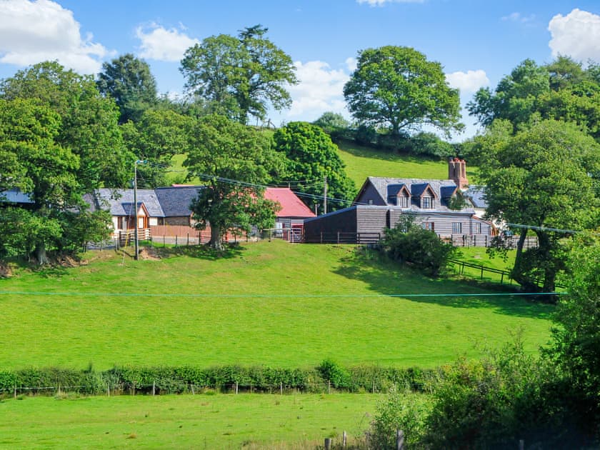 Beudy Uchaf - Newton Holiday Cottages, Adfa, near Newtown