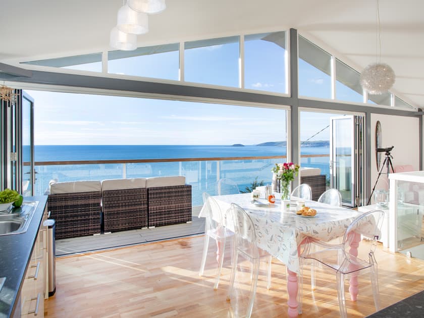 Open plan living space | Lookout, Downderry