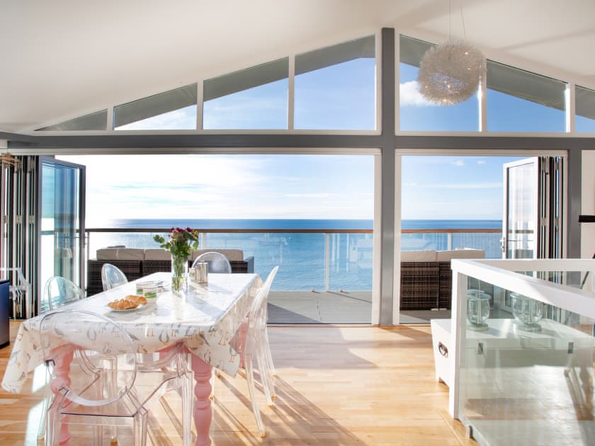 Open plan living space | Lookout, Downderry