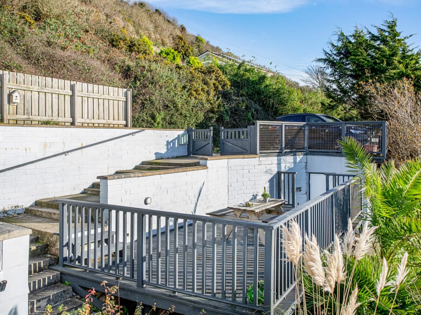 Sitting-out-area | Lookout, Downderry