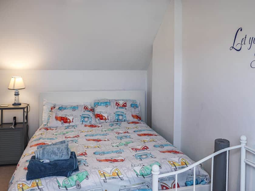 Family bedroom | Lon Lwyd Isaf, Pentraeth